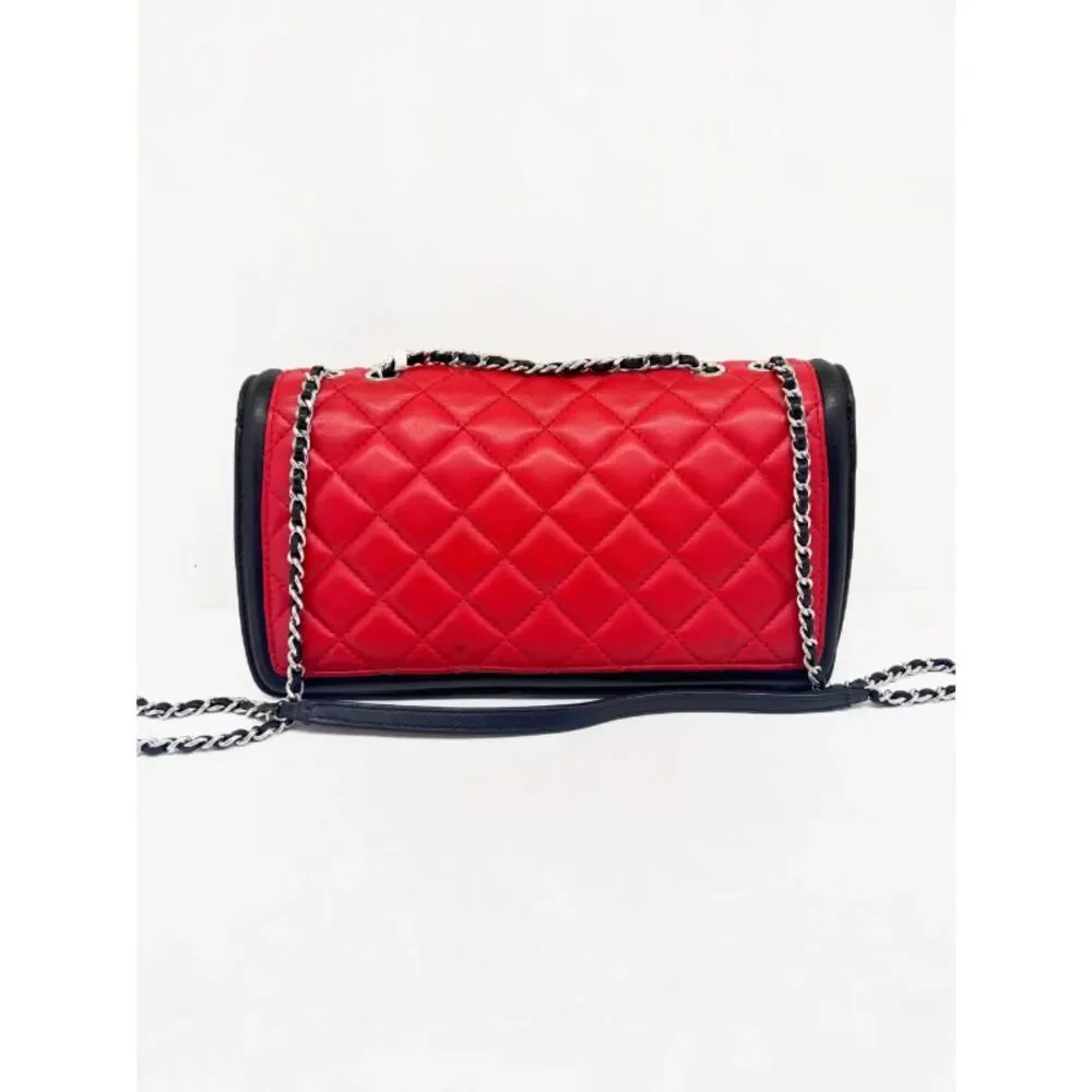 Chanel Women Pre-Loved Bag Very Good Condition - Picture 2 of 9